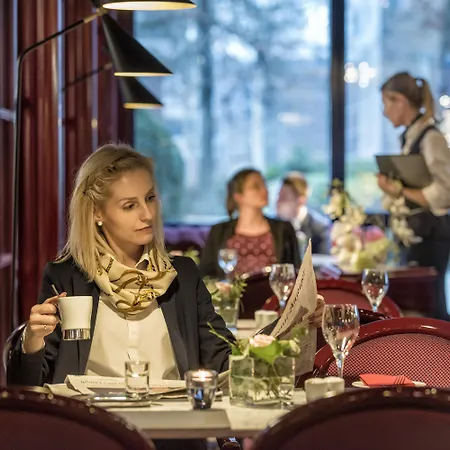 Maritim 4* Bonn